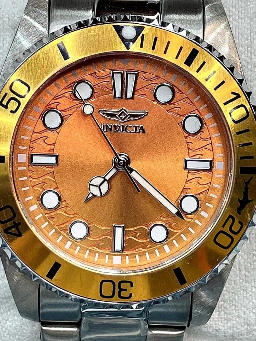 Invicta Pro Diver Women’s Watch 34mm Gold Dial 50948 | New in Box